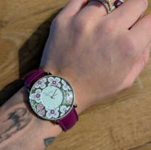 Vera Bradley Watch Women 35mm‎ Silver Tone Floral Purple Leather